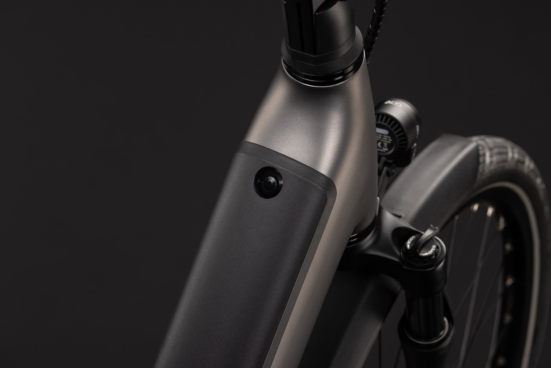 CUBE Supreme Hybrid Deluxe SLX 600 in teak´n´chrome, Detailansicht des E-Bike-Rahmens