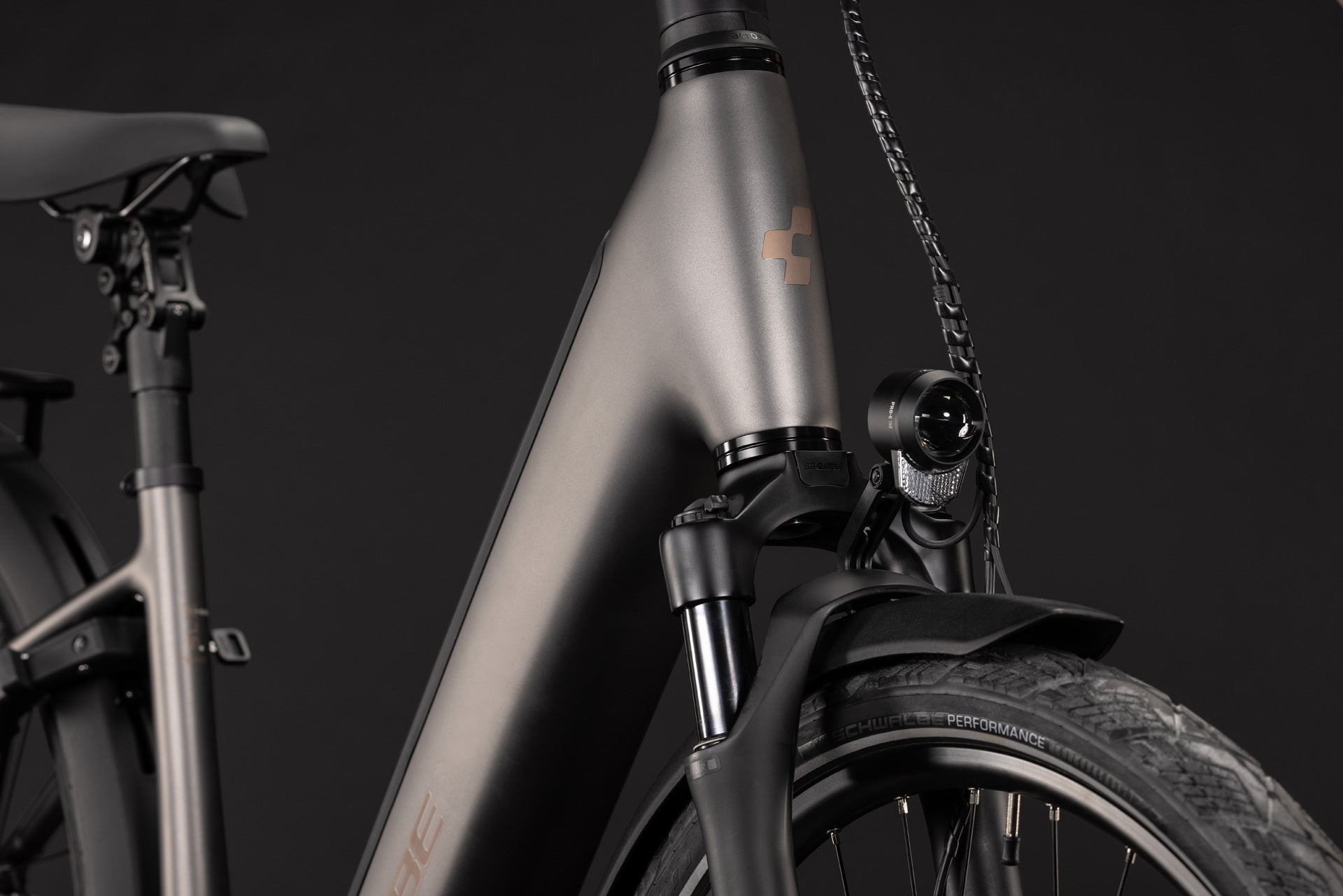 CUBE Supreme Hybrid Deluxe SLX 600 in teak´n´chrome, E-Bike-Detailansicht