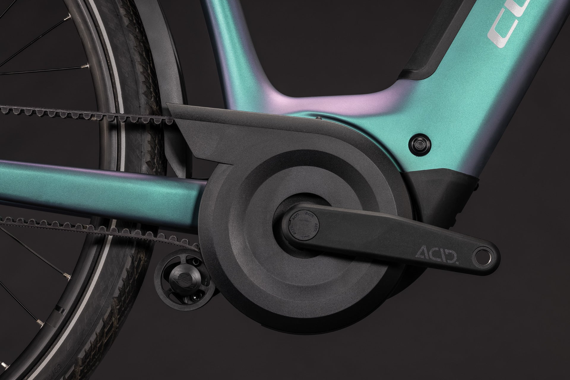 CUBE Supreme Hybrid C:62 Deluxe SLX 600 polarlight'n'grey, Motor- und Riemenantrieb-Detail