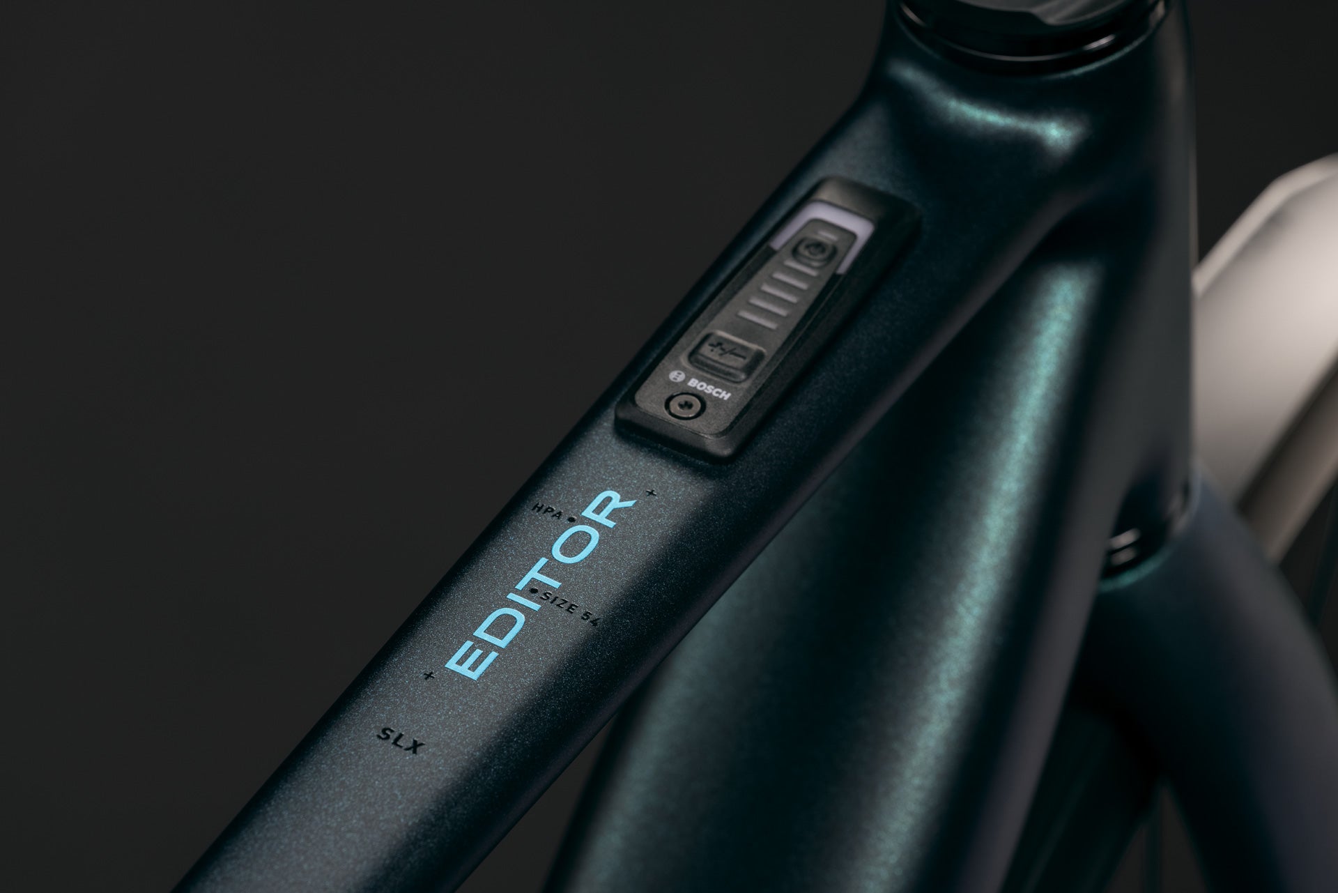 CUBE Editor Hybrid SLX 400X FE in glitterteal´n´black mit Bosch-Anzeige und Rahmenlogo