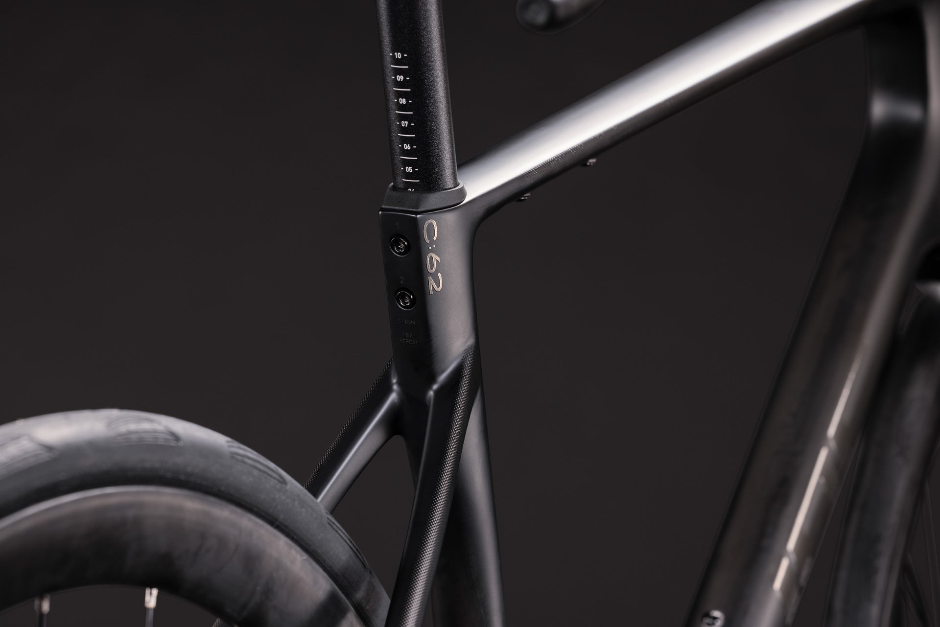 CUBE Attain C:62 Race carbon´n´coalchrome.