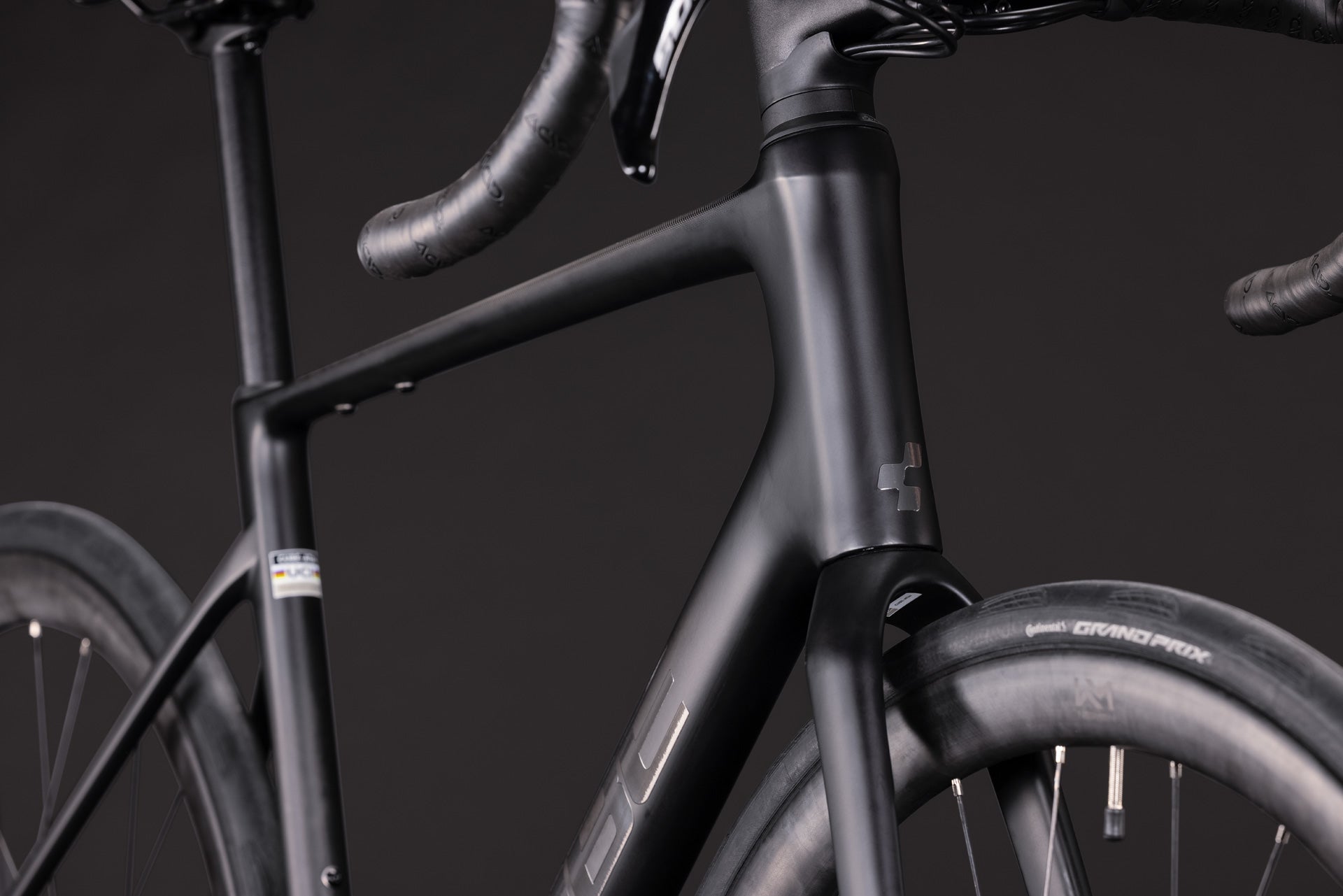 CUBE Attain C:62 Race carbon´n´coalchrome.