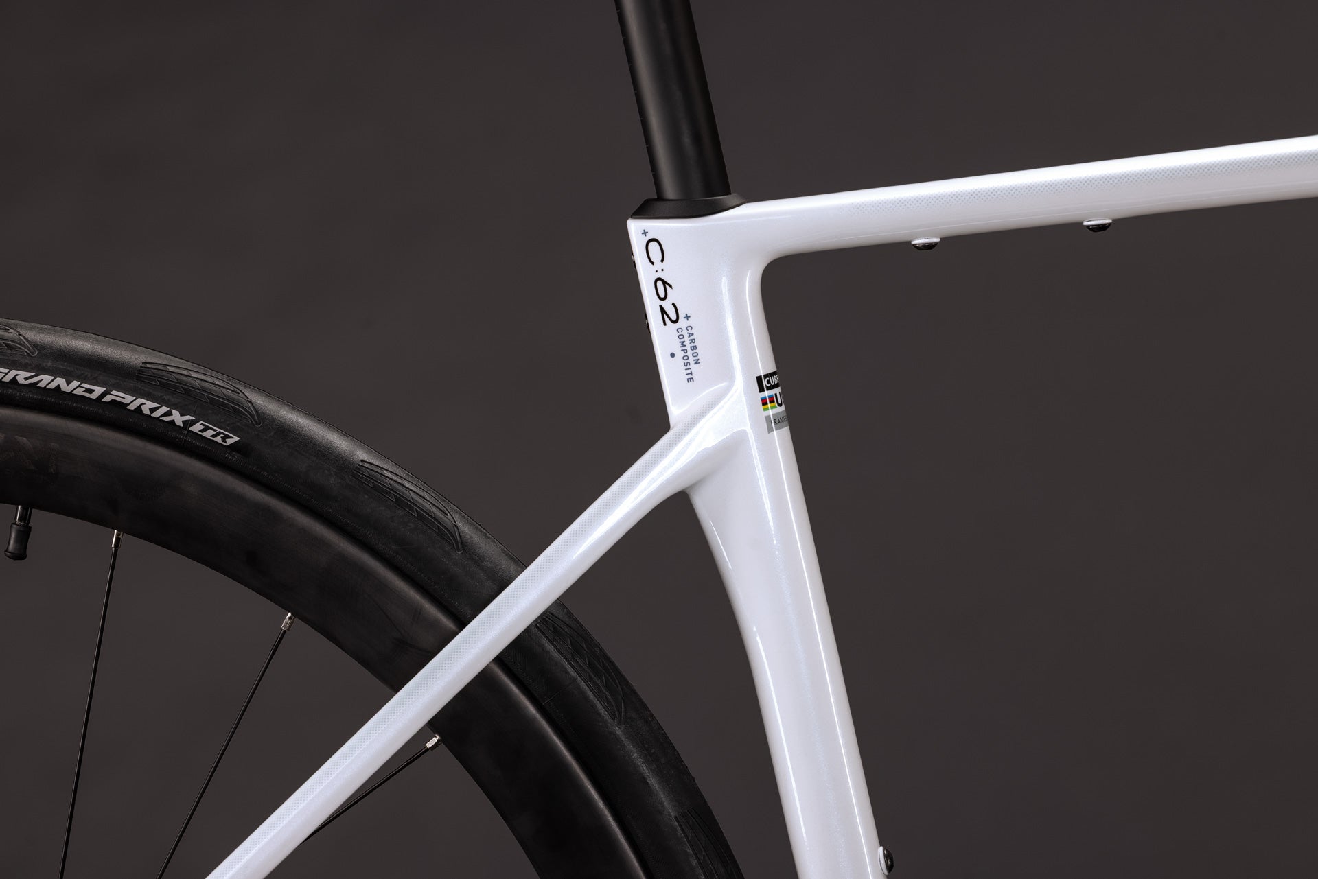 CUBE Attain C:62 SLX metallicwhite´n´black.
