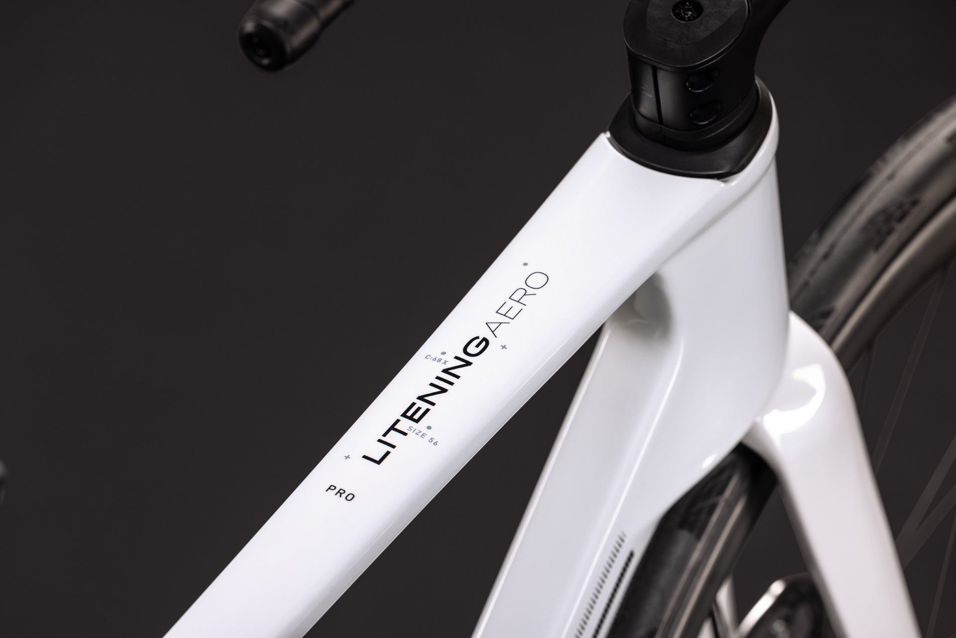 CUBE Litening AERO C:68X Pro chalky´n´black.