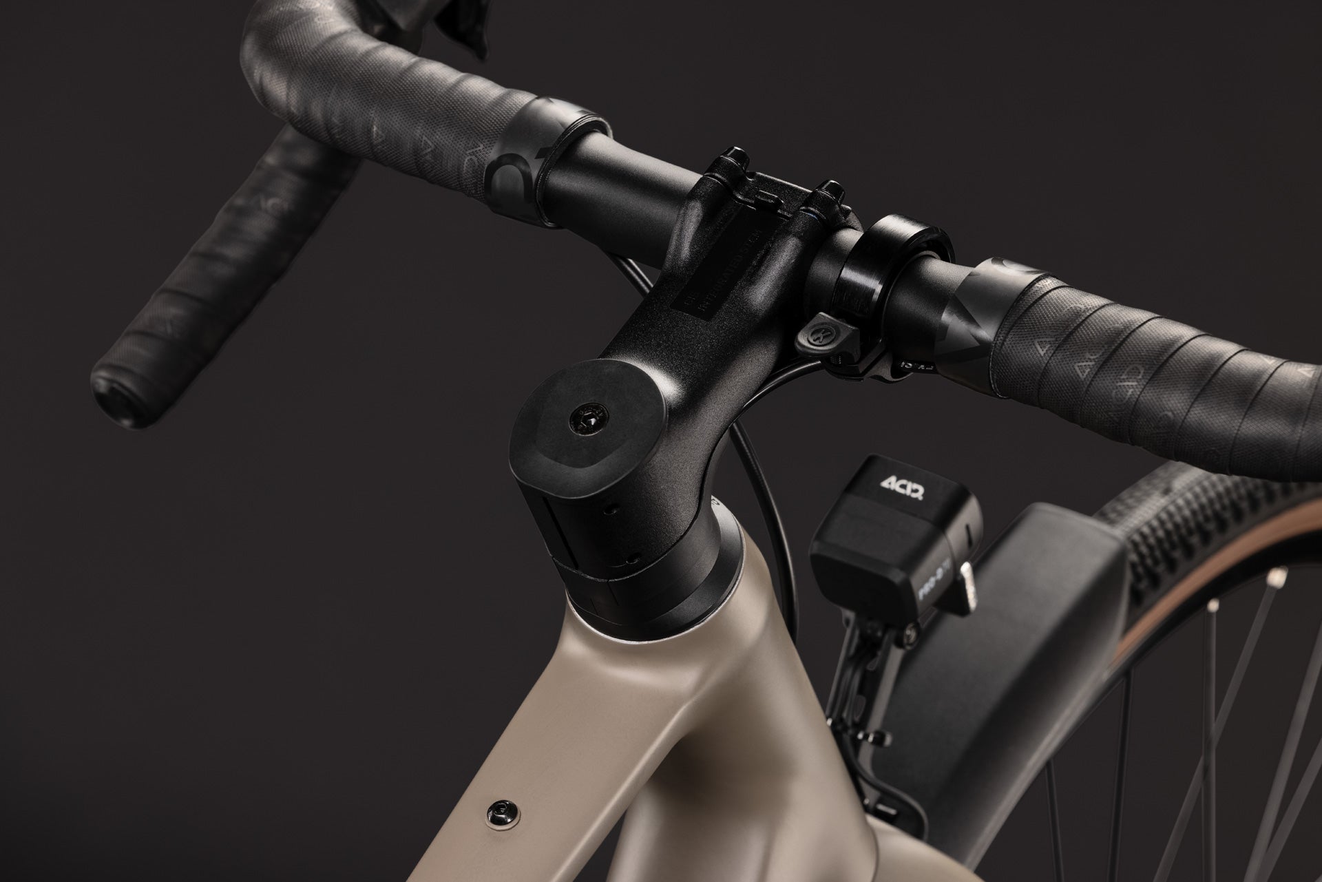 CUBE Nuroad ONE FE wood´n´grey.
