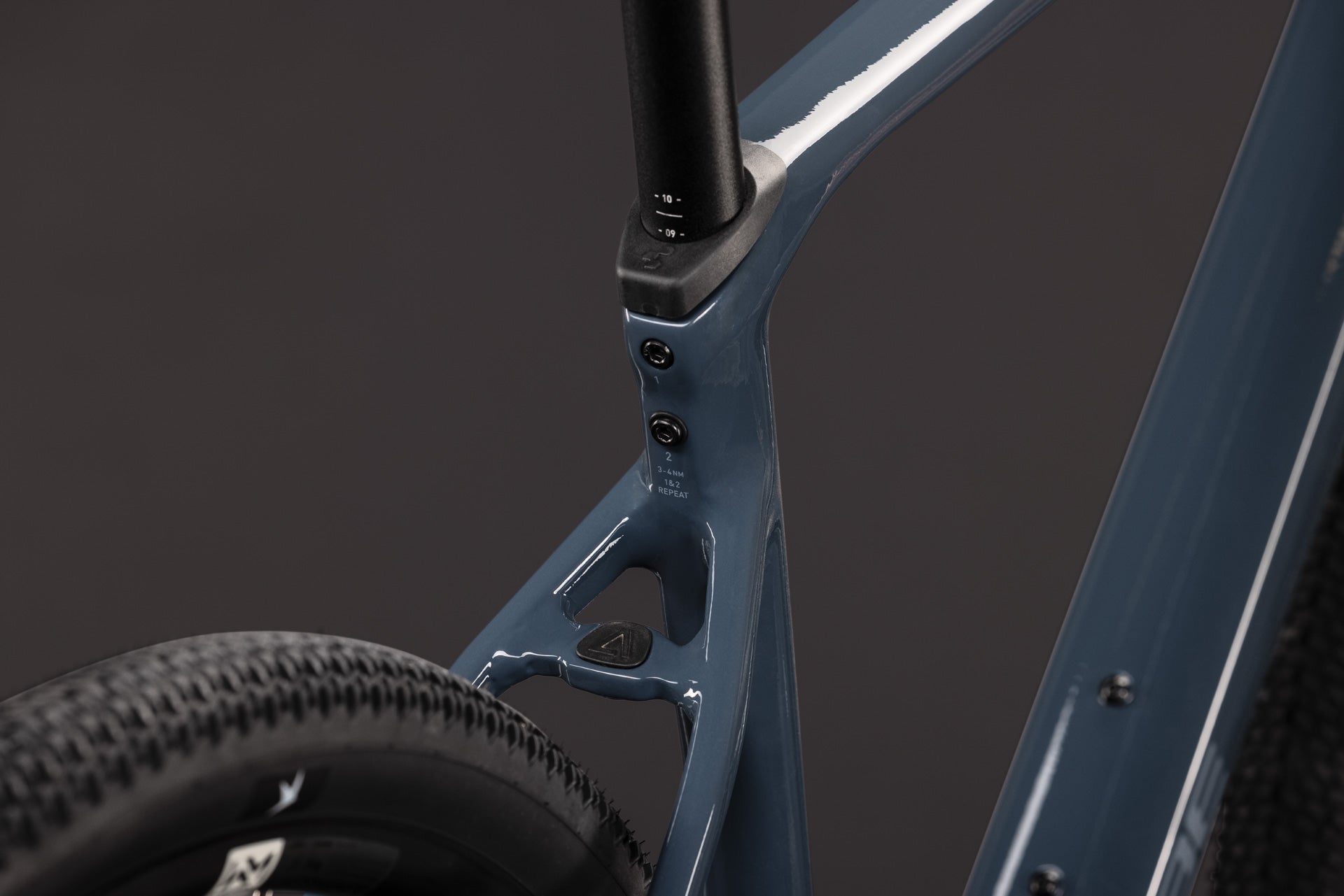 CUBE Nuroad Race inkgrey´n´grey.