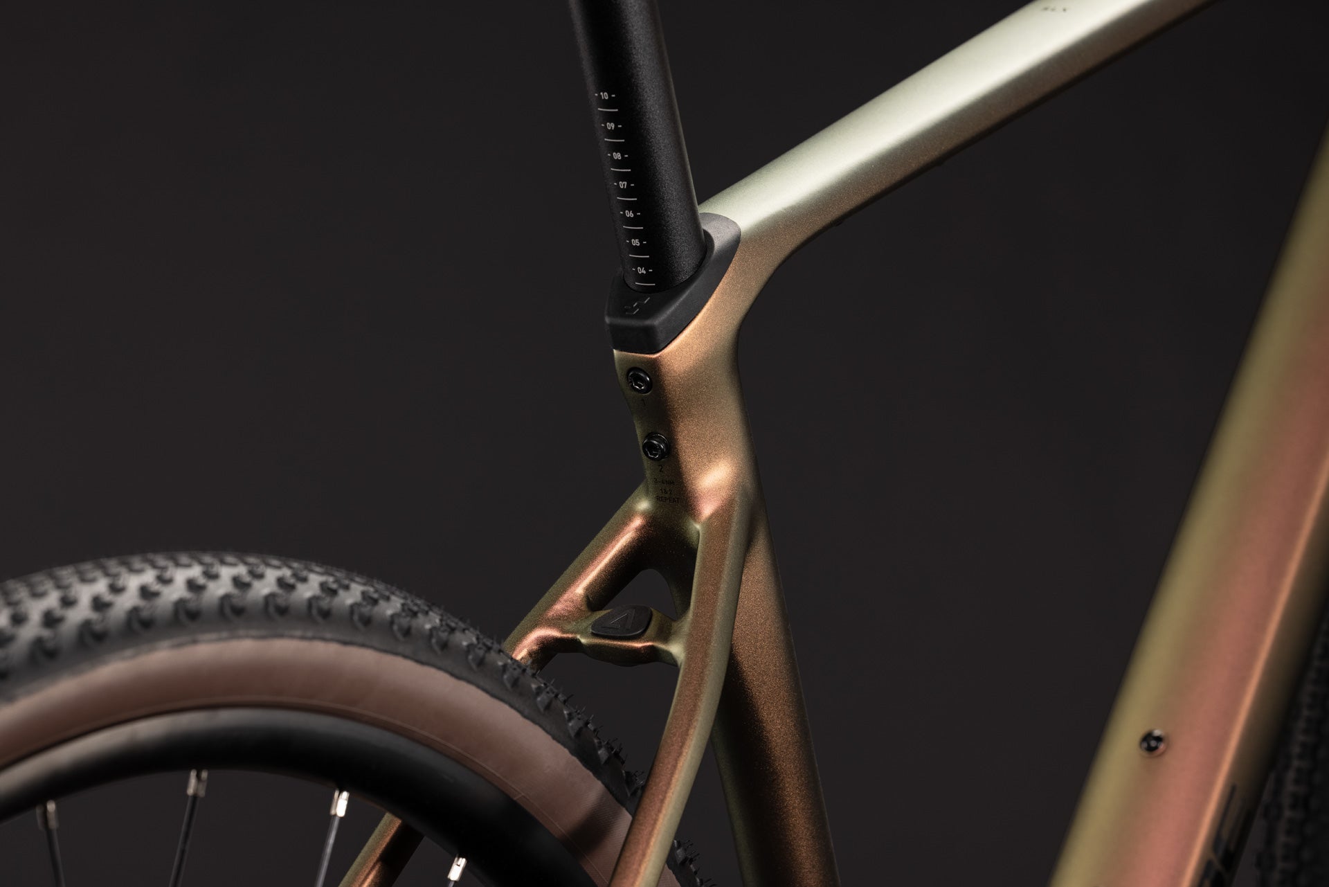 CUBE Nuroad SLX autumn´n´black.