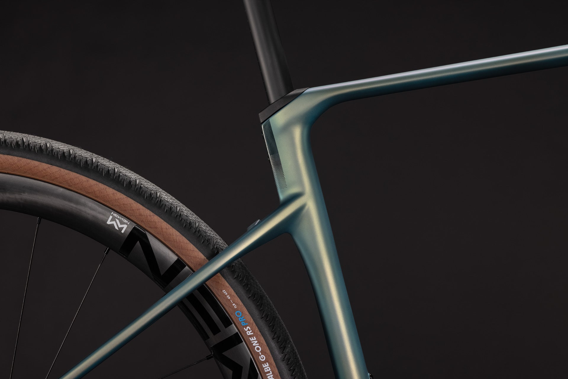 CUBE Nuroad C:62 Race jungali´n´black.