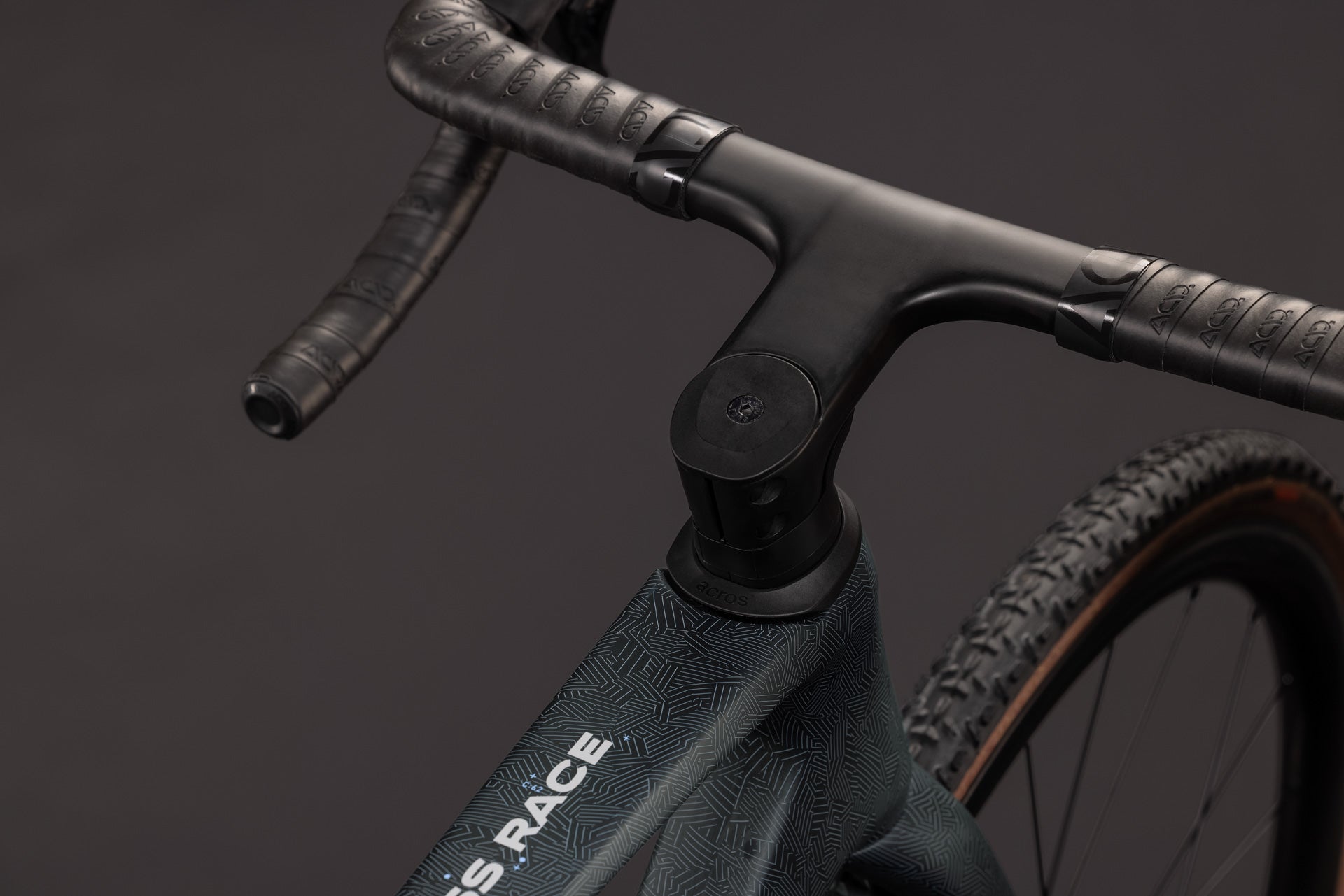 CUBE Cross Race C:62 Race carbon´n´crisscross.