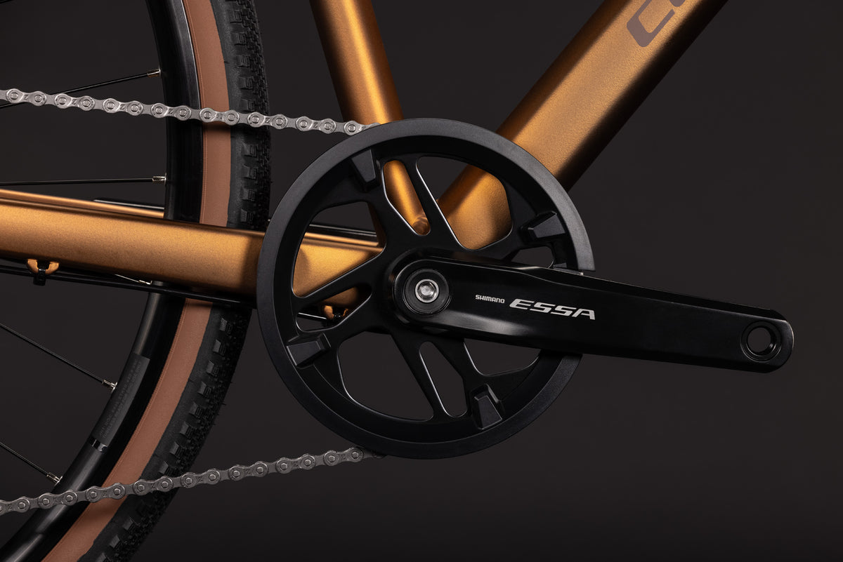 CUBE Nulane ONE metalliccaramel´n´brown mit Shimano ESSA Kurbel und Kettenschutz