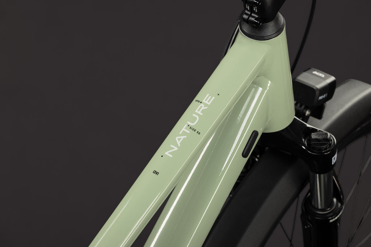CUBE Nature ONE FE almondgreen´green, Rahmen-Detail am Steuerrohr mit Federgabel