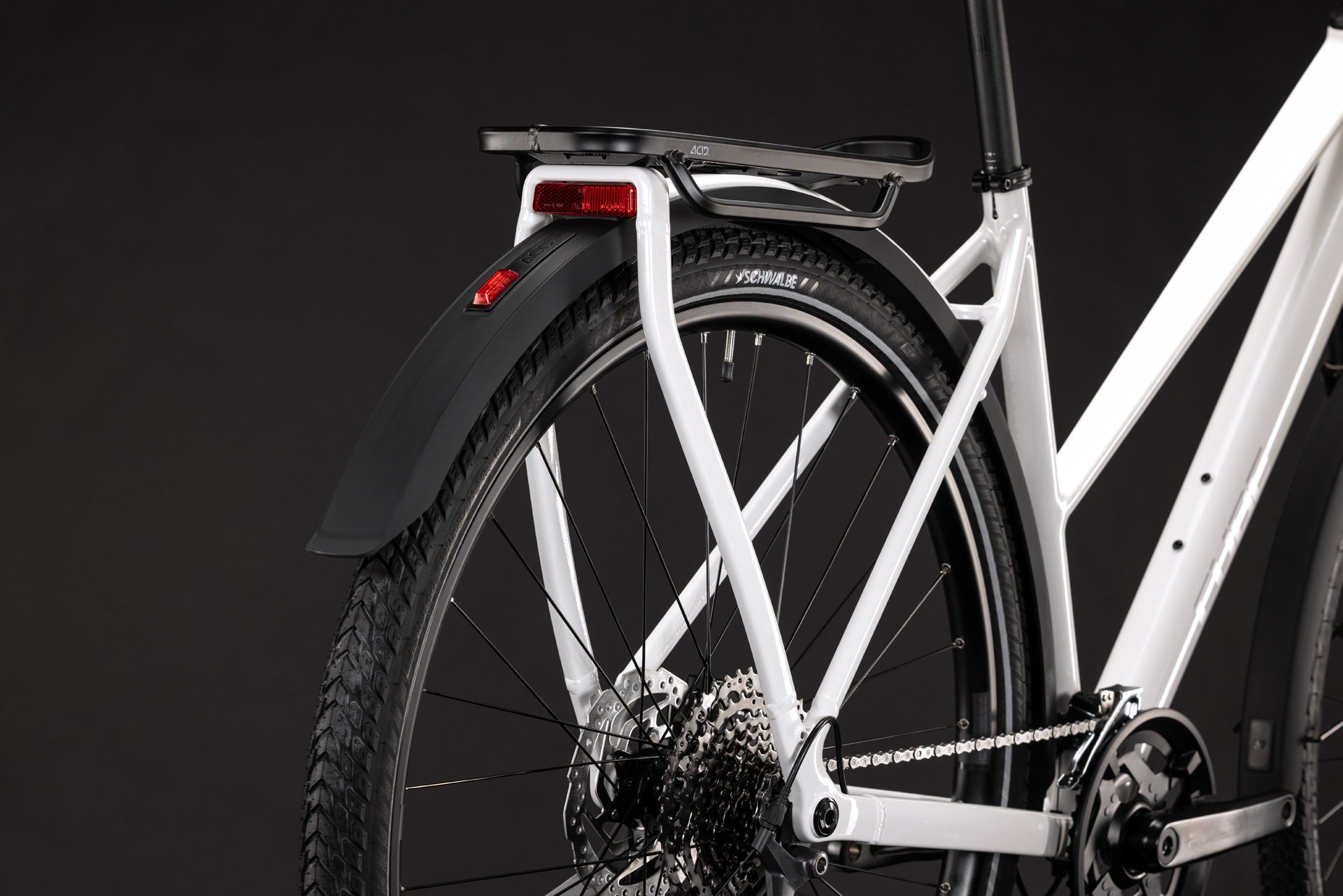 CUBE Kathmandu Pro metallicwhite´n´chrome.