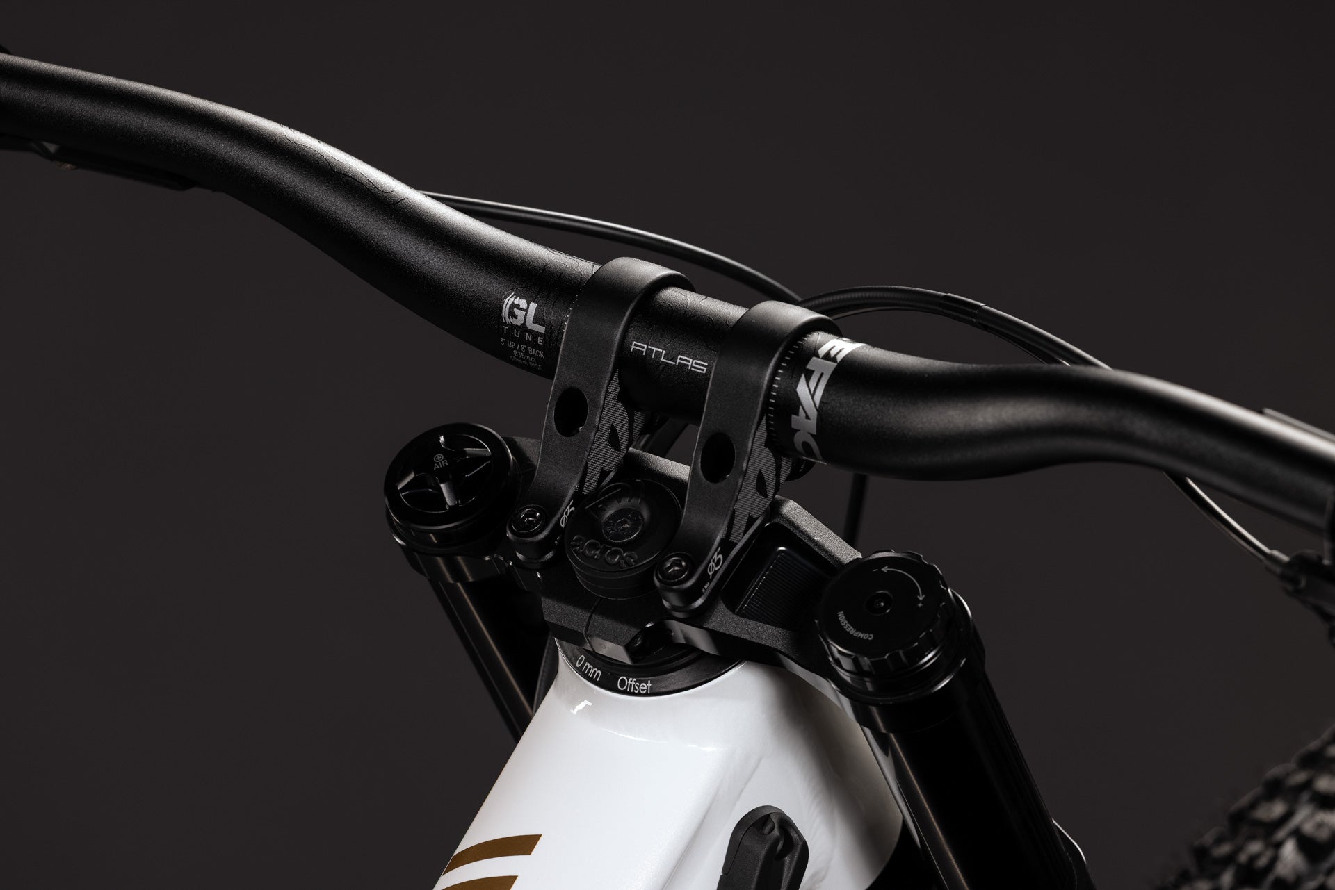 CUBE TWO15 Race powdergold´n´black.