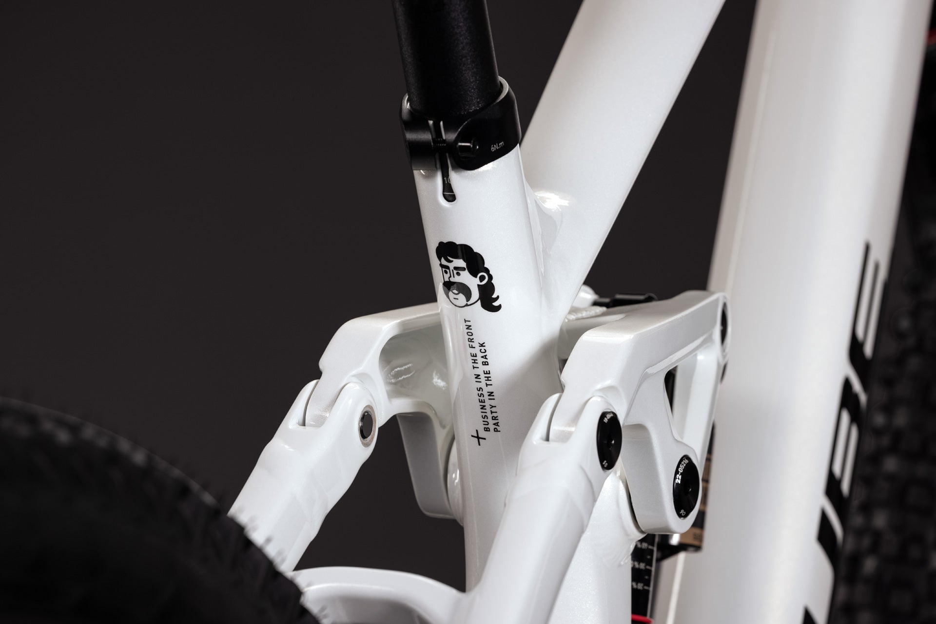 CUBE TWO15 Race powdergold´n´black.