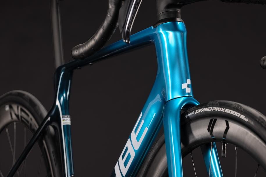 CUBE Agree C:62 Race chromeblue´n´liquidblue.