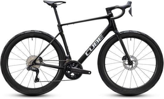 CUBE Attain C:62 SLT carbon´n´white.