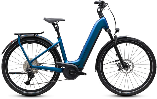 CUBE Kathmandu Hybrid SLX 800 nebula´n´prizm E-Trekkingbike mit Tiefeinstieg in Blau-Schwarz