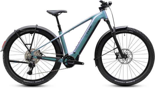 CUBE Reaction Hybrid Pro 800 FE polarlight’n’black E-Bike mit Schutzblechen und Gepäckträger
