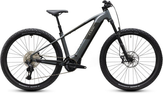 CUBE Reaction Hybrid Race 800 slabgrey´n´chrome E-Mountainbike im Seitenprofil
