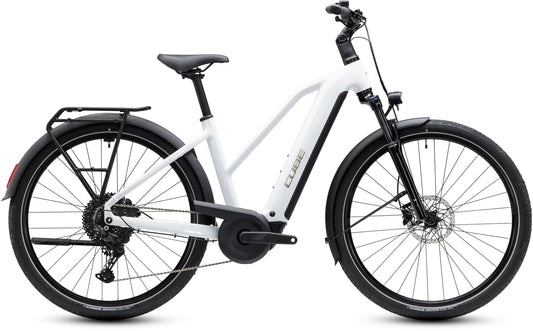 CUBE Touring Hybrid ONE 600 metallicwhite´n´chrome.