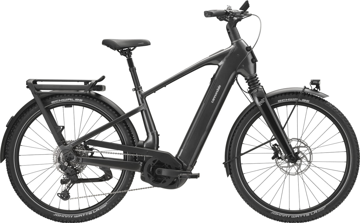 Cannondale Tesoro 1 HeadShok E-Bike in Schwarz, Seitenansicht mit Gepäckträger und Schutzblechen