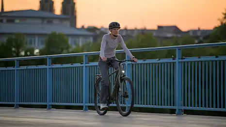 CUBE Editor mit Lichtdynamo bei BIKE Market