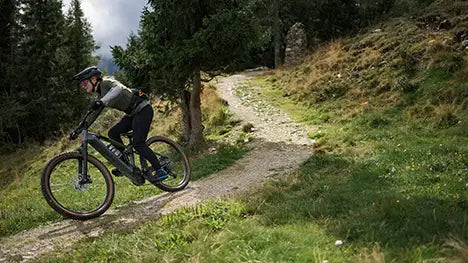 Kraftvoller Motor für jeden Trail beim CUBE Stereo Hybrid Elektro Mountainbike