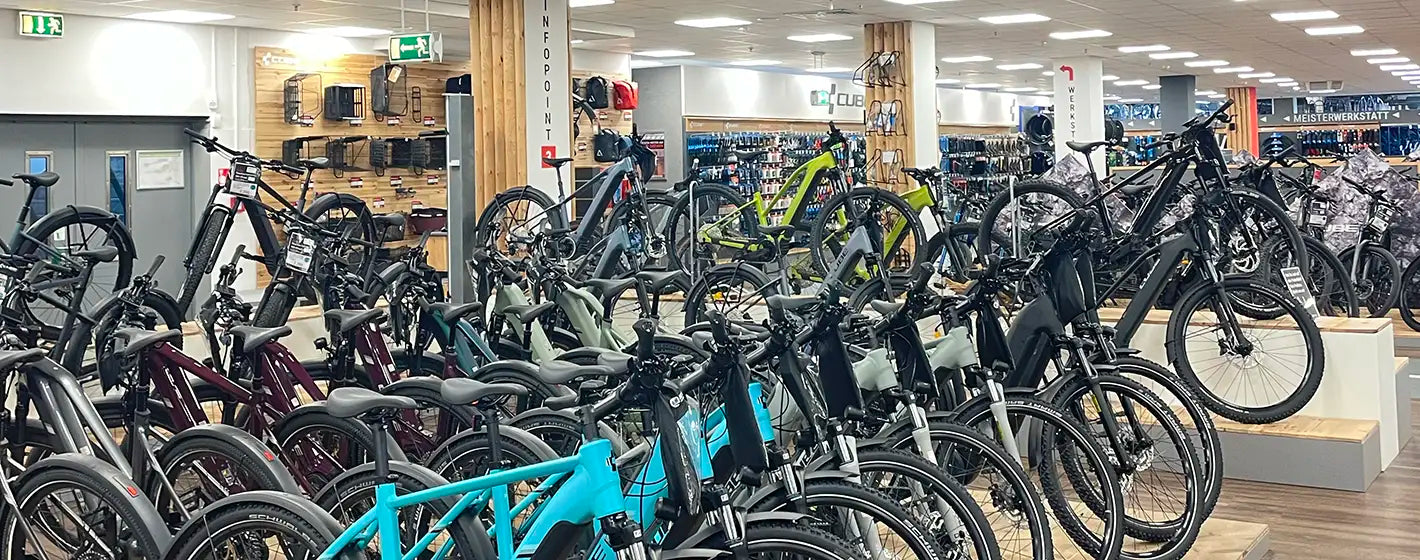 Große Auswahl Fahrräder, E-Bikes, Teile, Zubehör und Bekleidung im CUBE Store Rostock