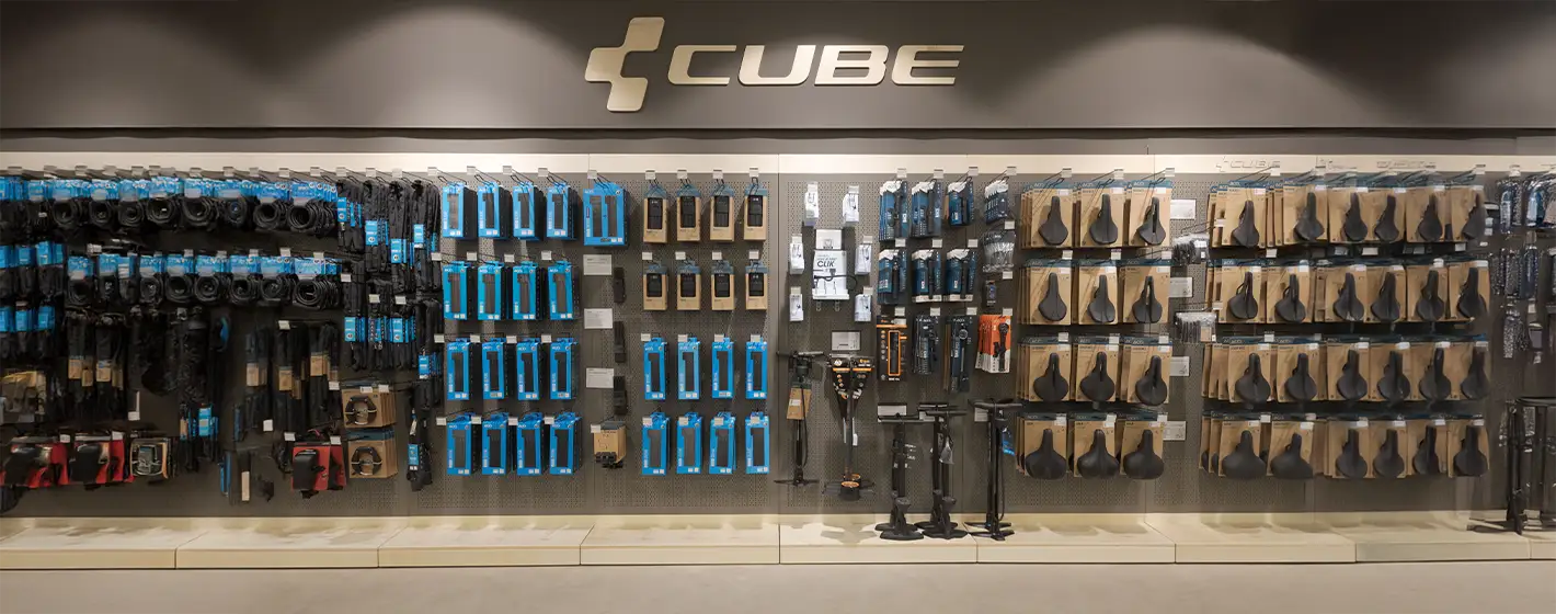 Fahrradteile und Fahrradzubehör im CUBE Store Rostock